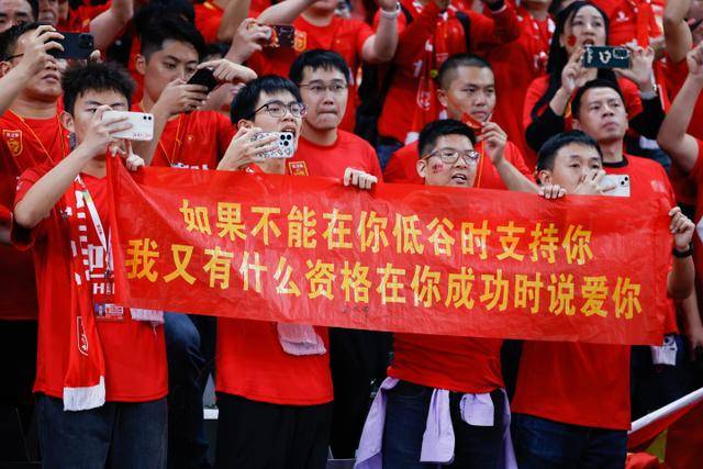 巴特勒回应76人签约詹姆斯：交手时一定会让他们遭殃